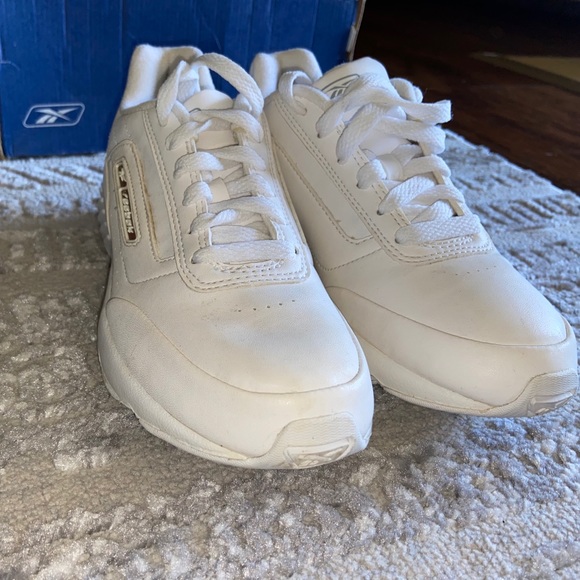 Reebok sneakers - Picture 2 of 4